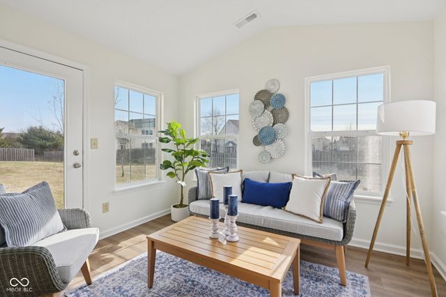 45 W Clear Lake Lane, Westfield, IN 46074