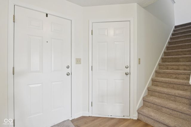 45 W Clear Lake Lane, Westfield, IN 46074