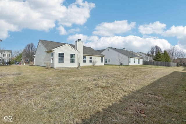 45 W Clear Lake Lane, Westfield, IN 46074