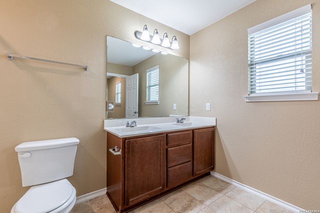 3314 URESTI FLDS, Converse, TX 78109