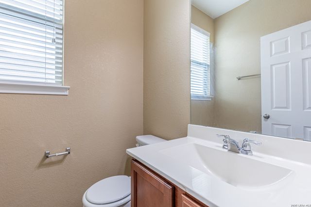 3314 URESTI FLDS, Converse, TX 78109