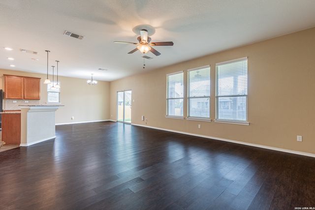 3314 URESTI FLDS, Converse, TX 78109