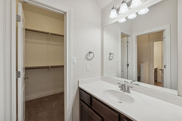 3900 Crispin Hall LN, Pflugerville, TX 78660