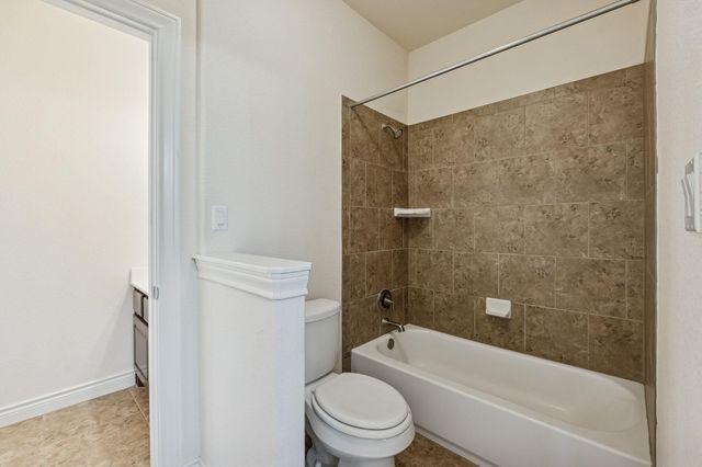 3900 Crispin Hall LN, Pflugerville, TX 78660