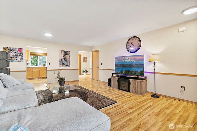 18812 93rd Avenue E, Puyallup, WA 98375