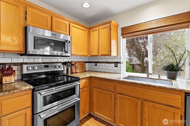 18812 93rd Avenue E, Puyallup, WA 98375