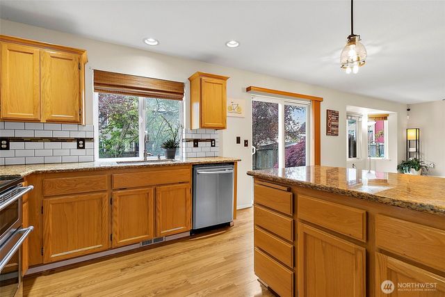 18812 93rd Avenue E, Puyallup, WA 98375