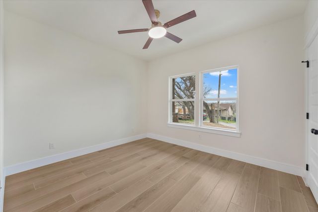 3112 N Pecan Street, Fort Worth, TX 76106