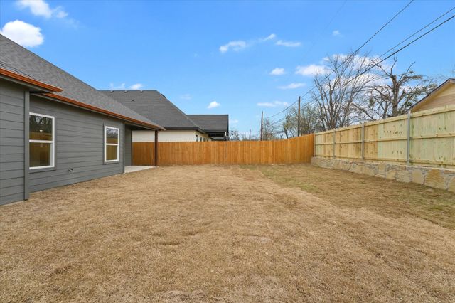 3112 N Pecan Street, Fort Worth, TX 76106