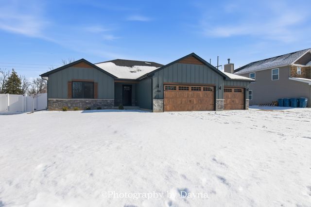 1356 Eagle Bluff Drive, Bourbonnais, IL 60914