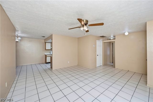 2620-2622 SE 16th PL, Cape Coral, FL 33904