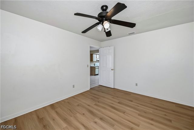 2620-2622 SE 16th PL, Cape Coral, FL 33904