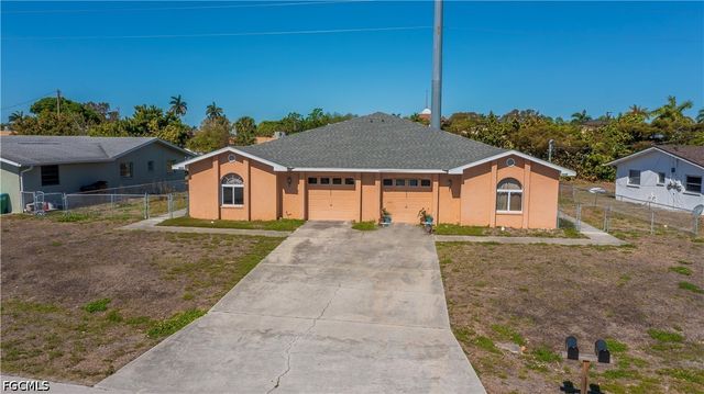 2620-2622 SE 16th PL, Cape Coral, FL 33904