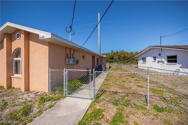 2620-2622 SE 16th PL, Cape Coral, FL 33904