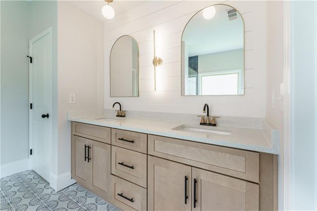 1180 Brading Place, Lawrenceville, GA 30043