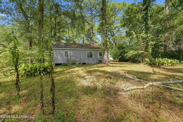 737 Woodbury Road, Jackson, MS 39206