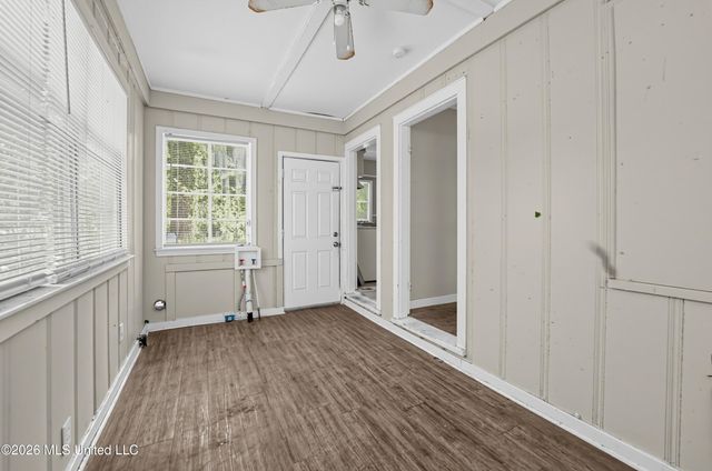 737 Woodbury Road, Jackson, MS 39206