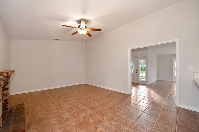 5943 Laguna Villa Way, Elk Grove, CA 95758