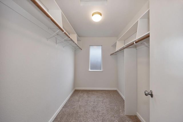 5943 Laguna Villa Way, Elk Grove, CA 95758