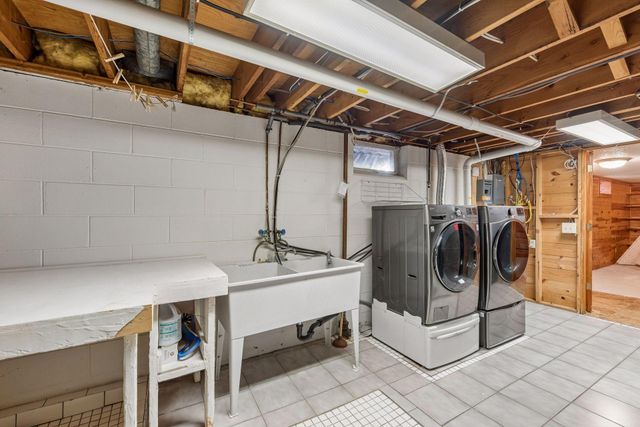10036 Nathan Lane N, Maple Grove, MN 55369