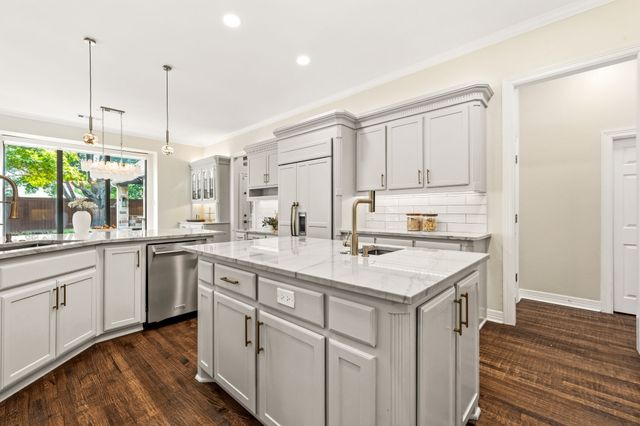6604 Overlook Court, Plano, TX 75024