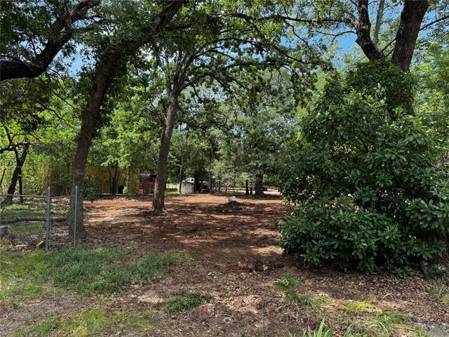 260 Sycamore Street, Denison, TX 75020