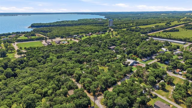 260 Sycamore Street, Denison, TX 75020