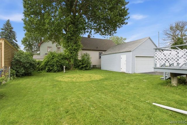 3662 6th Street, Hamburg, NY 14219