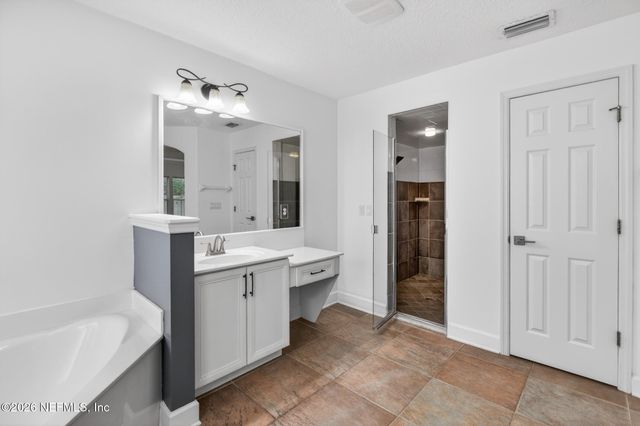 10133 DELPOINT Lane, Jacksonville, FL 32246