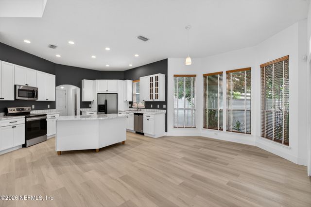 10133 DELPOINT Lane, Jacksonville, FL 32246