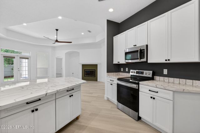 10133 DELPOINT Lane, Jacksonville, FL 32246