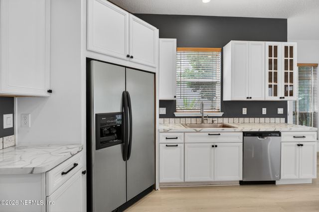 10133 DELPOINT Lane, Jacksonville, FL 32246
