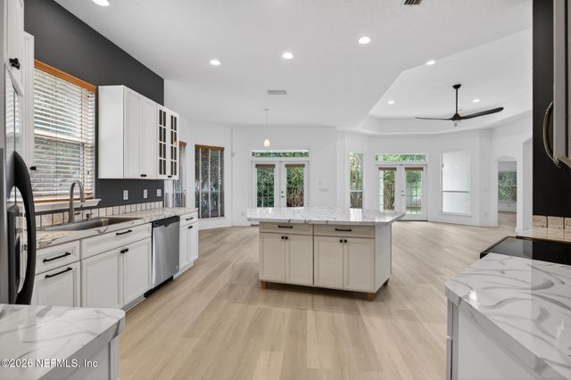 10133 DELPOINT Lane, Jacksonville, FL 32246