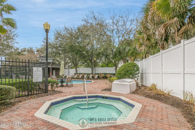 10133 DELPOINT Lane, Jacksonville, FL 32246