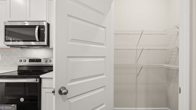 118 Aster Avenue, Locust Grove, GA 30248