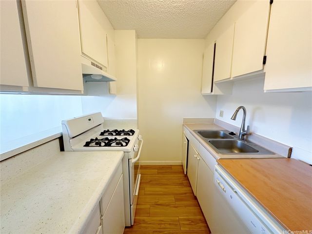2977 Ala Ilima Street 809, Honolulu, HI 96818