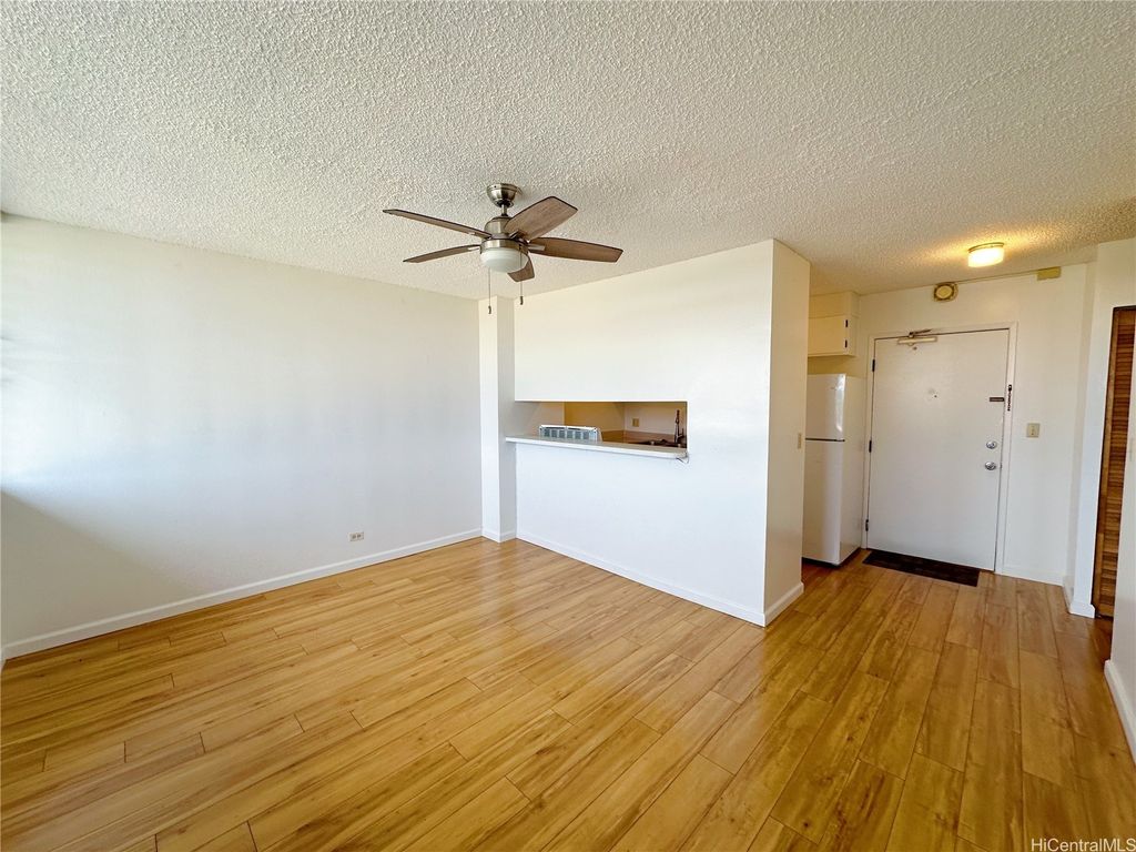 2977 Ala Ilima Street 809, Honolulu, HI 96818