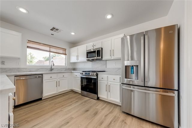 10429 Vinson Point Avenue, Las Vegas, NV 89129