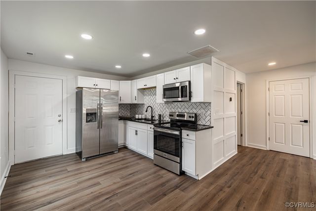 833 Wilcox St, Petersburg, VA 23803