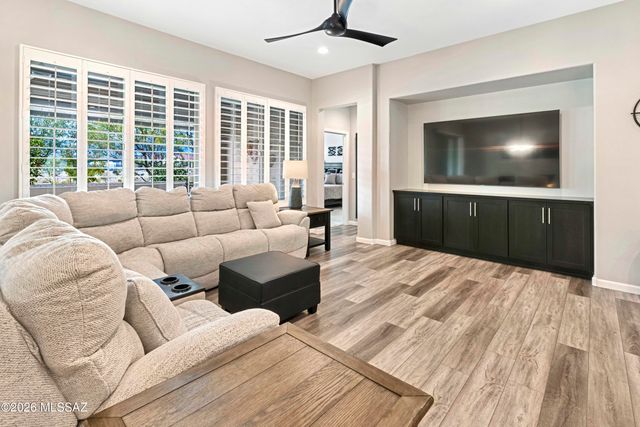 61216 E Shale Road, Oracle, AZ 85623