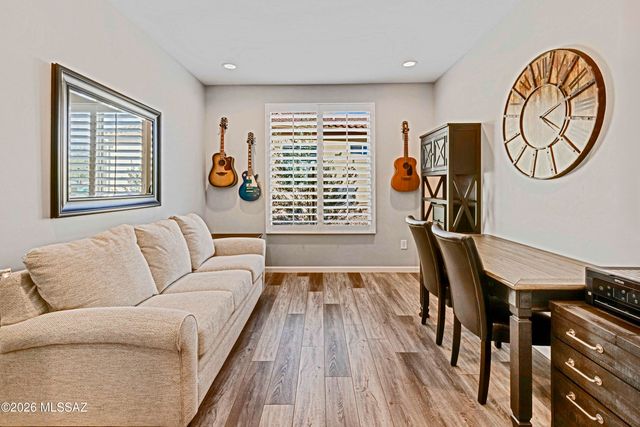 61216 E Shale Road, Oracle, AZ 85623