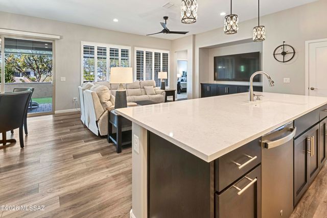 61216 E Shale Road, Oracle, AZ 85623