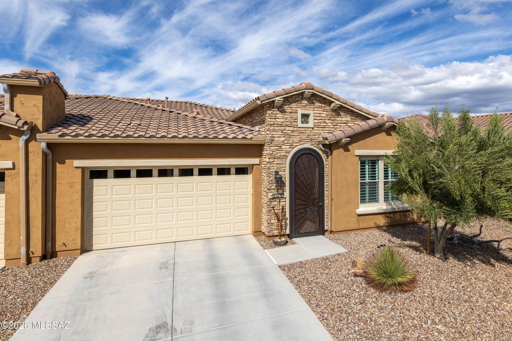 61216 E Shale Road, Oracle, AZ 85623