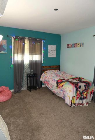 205 GEM Street, East Peoria, IL 61611