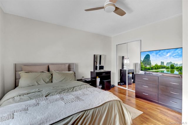 65 W Broadway 10A, Long Beach, NY 11561