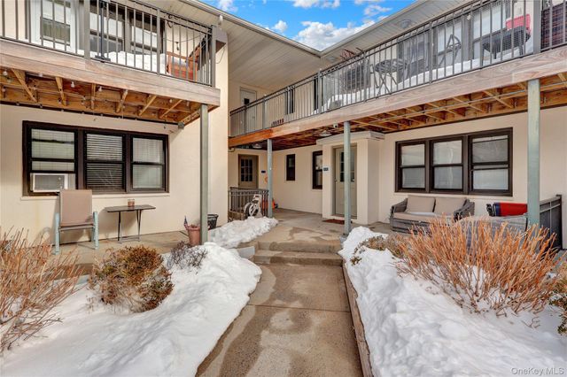 65 W Broadway 10A, Long Beach, NY 11561