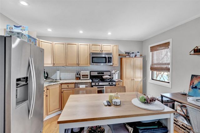 65 W Broadway 10A, Long Beach, NY 11561