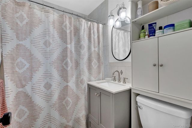 65 W Broadway 10A, Long Beach, NY 11561