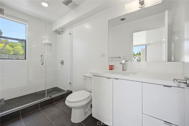 2160 Clifford, Los Angeles, CA 90026
