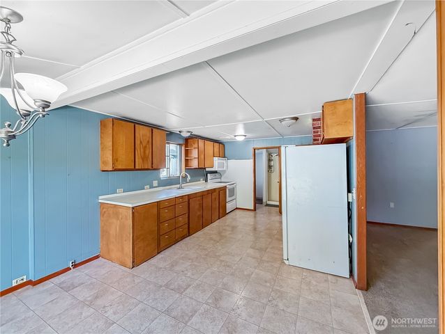 702 Martin Street, Steilacoom, WA 98388